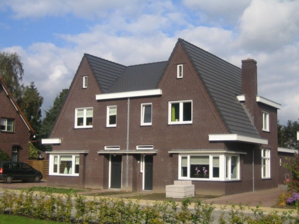 2 woningen Panningen